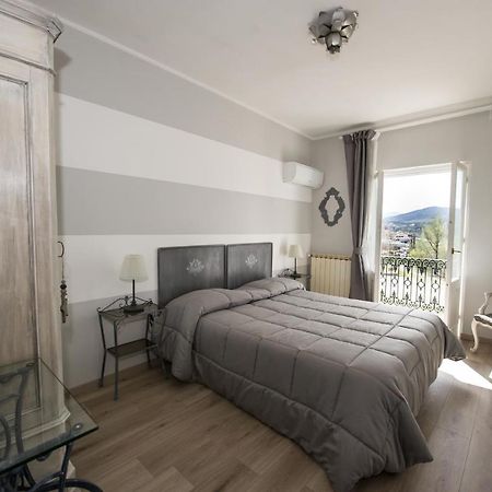 B&B Treinin 加维 外观 照片